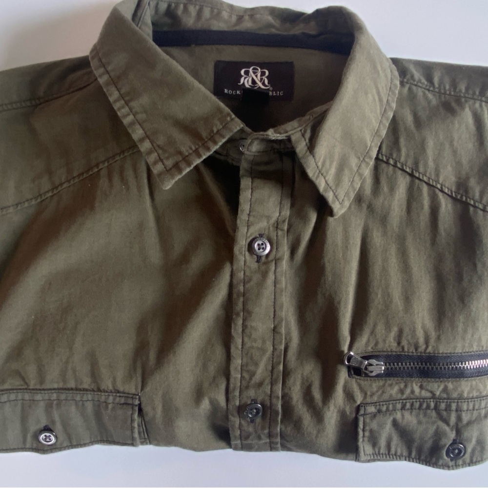 ROCK & REPUBLIC | Men’s Button Down Shirt